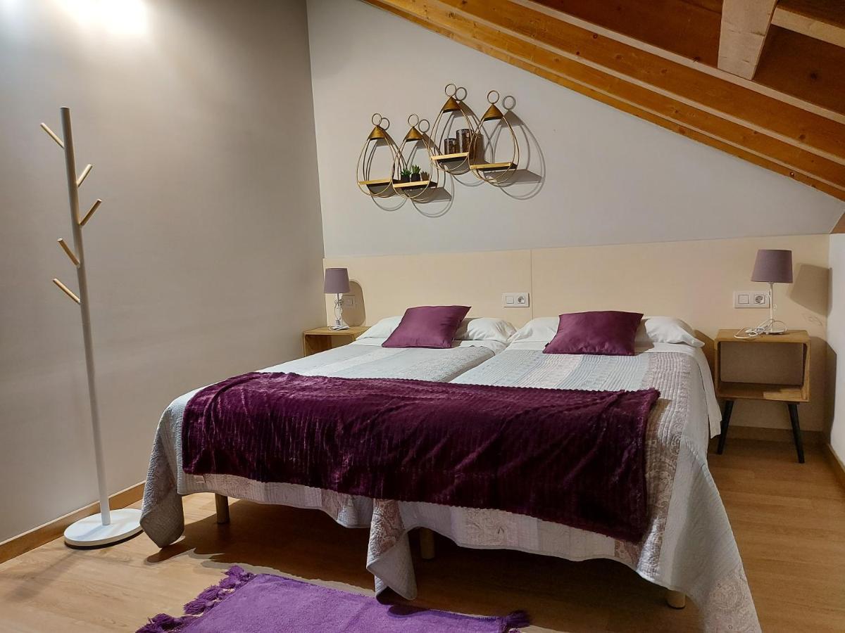 Ultreia Hotel Портомарин Екстериор снимка